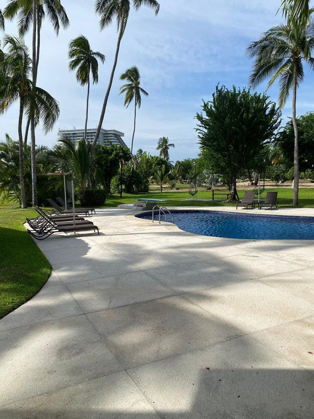 Departamento En Venta En Torre Azteca Princess, Acapulco