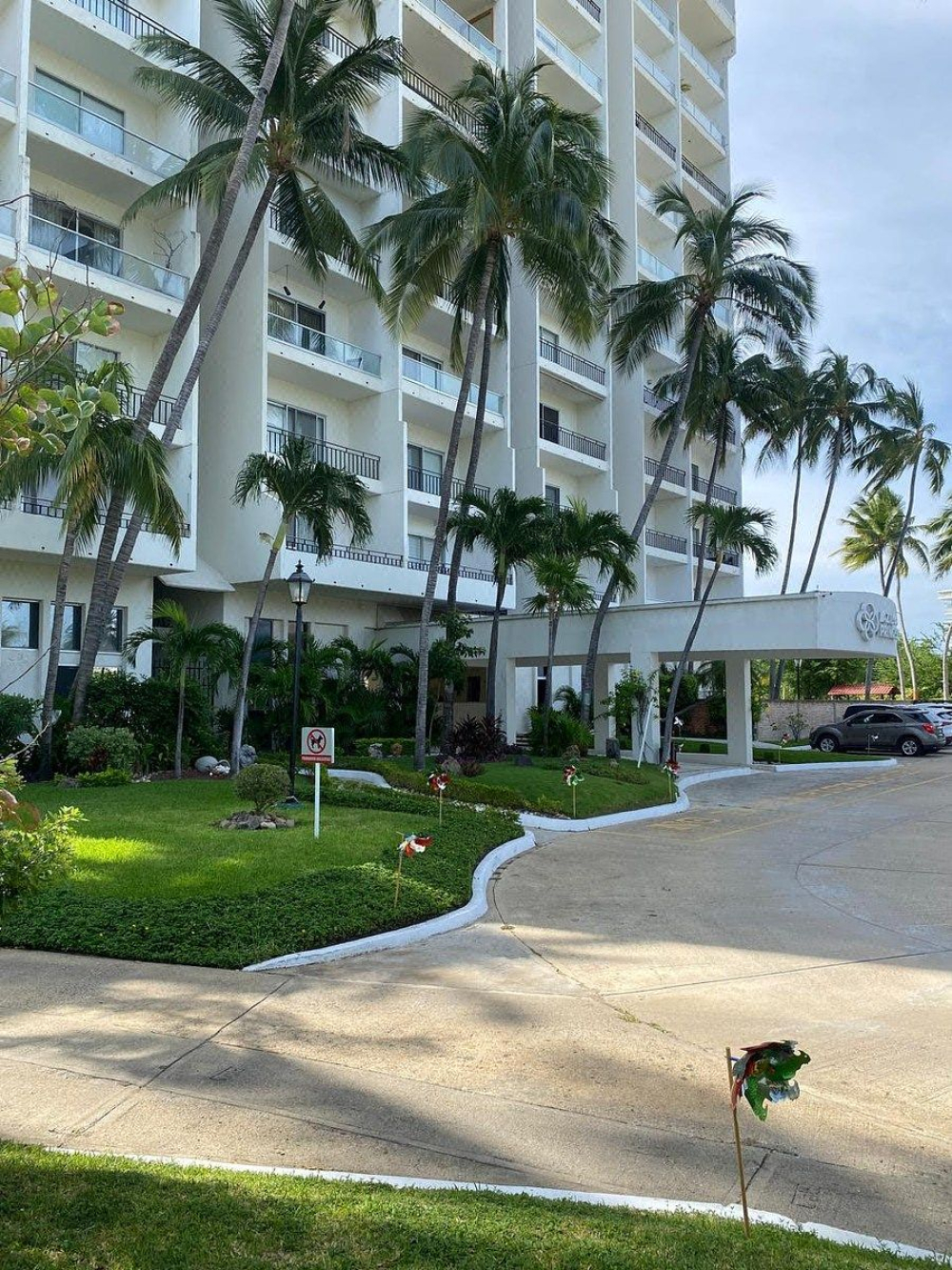 Departamento En Venta En Torre Azteca Princess, Acapulco