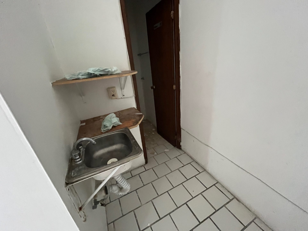 Local Comercial En Venta En Fraccionamiento Vallarta Poniente