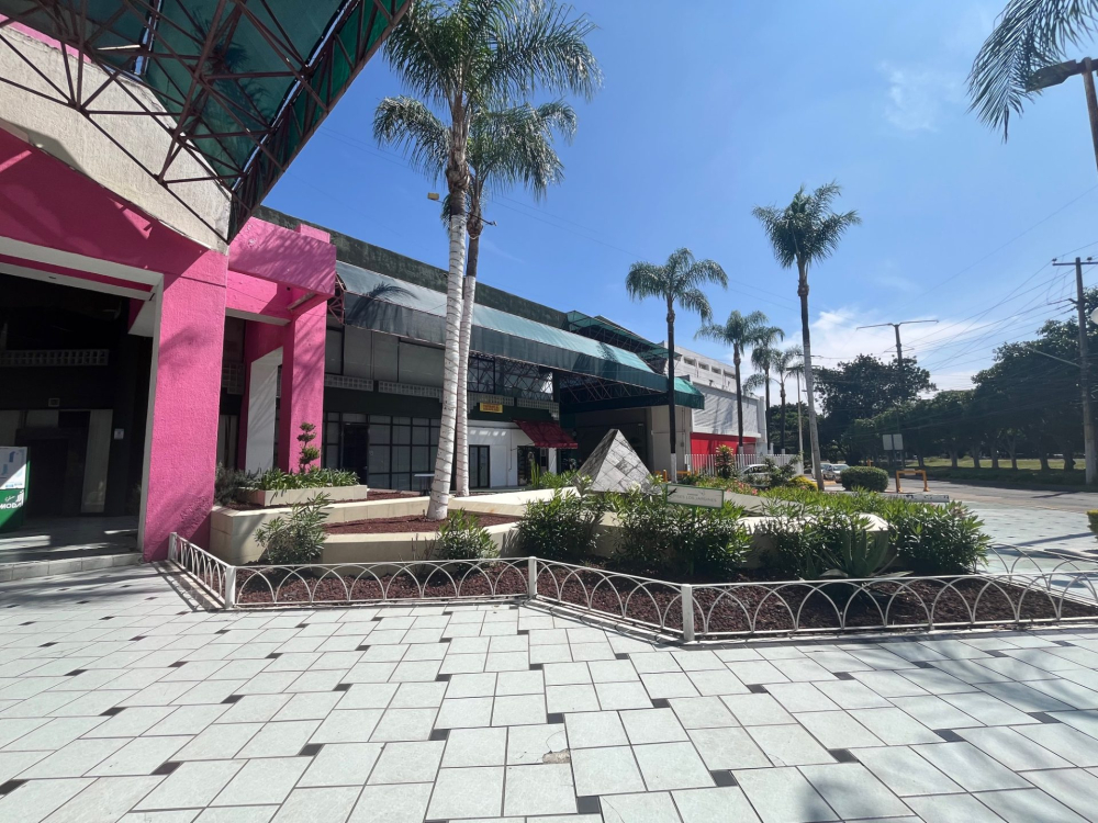 Local Comercial En Venta En Fraccionamiento Vallarta Poniente