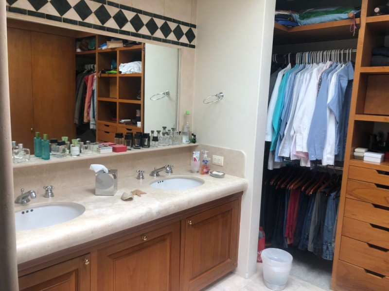 casa en venta en lomas de bezares