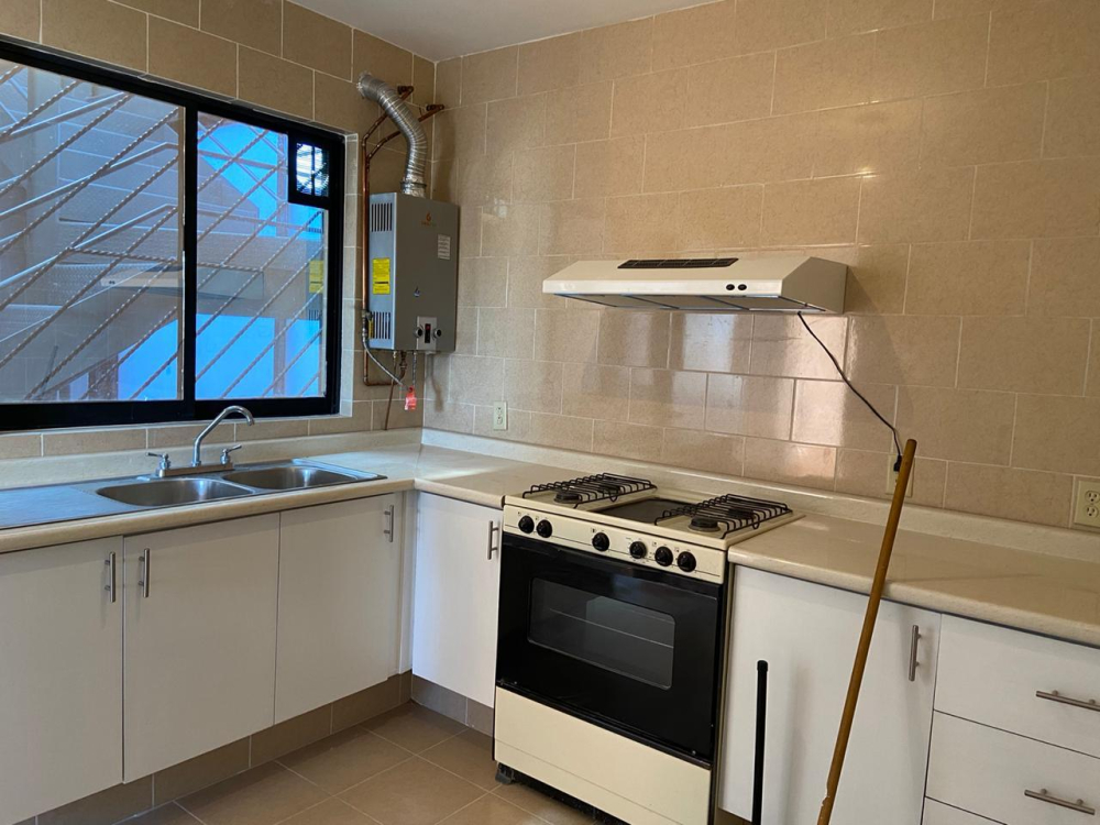 Departamento En Venta En Del Valle Norte