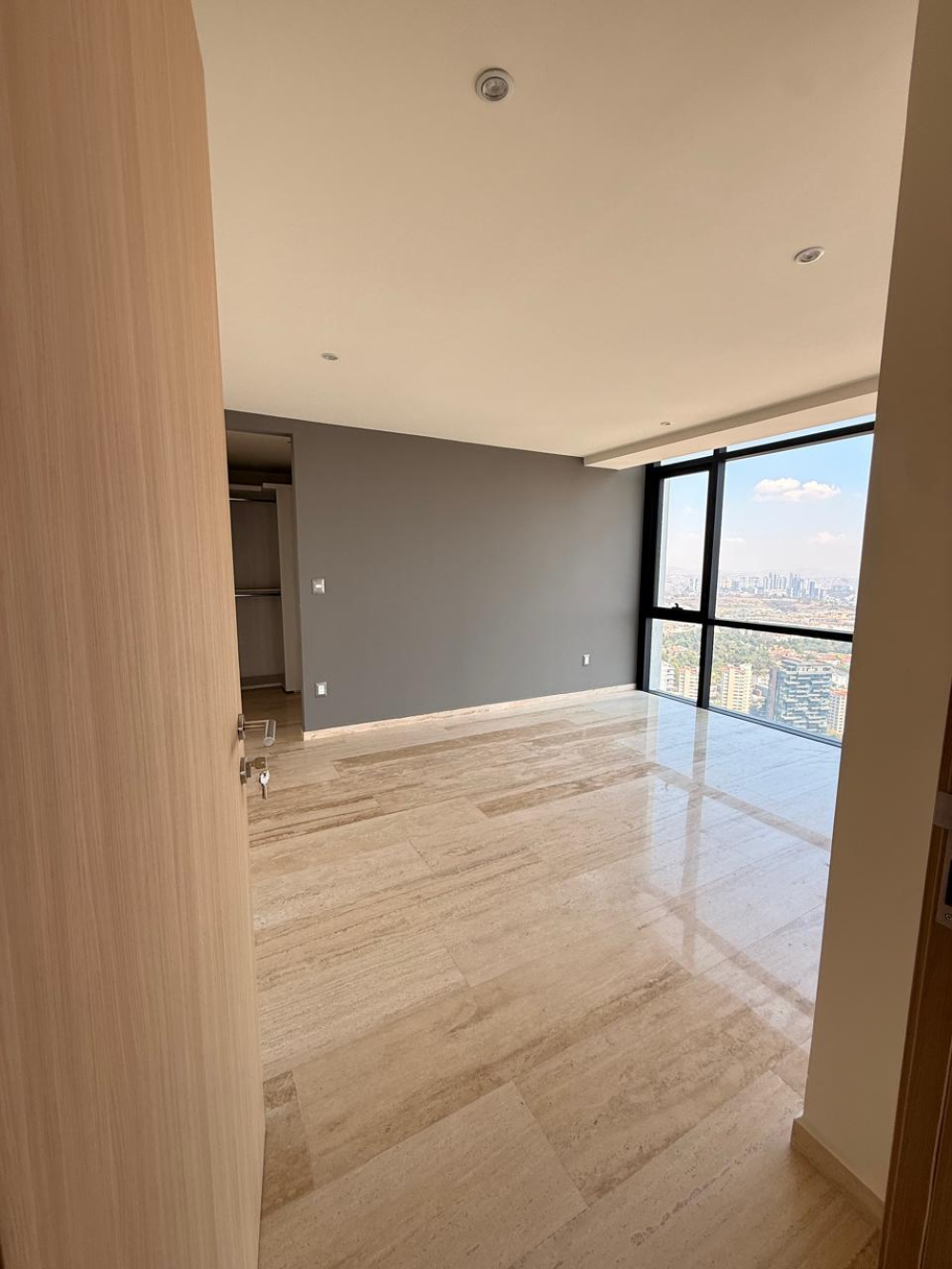 SE VENDE DEPARTAMENTO EN MANIGUA,INTERLOMAS