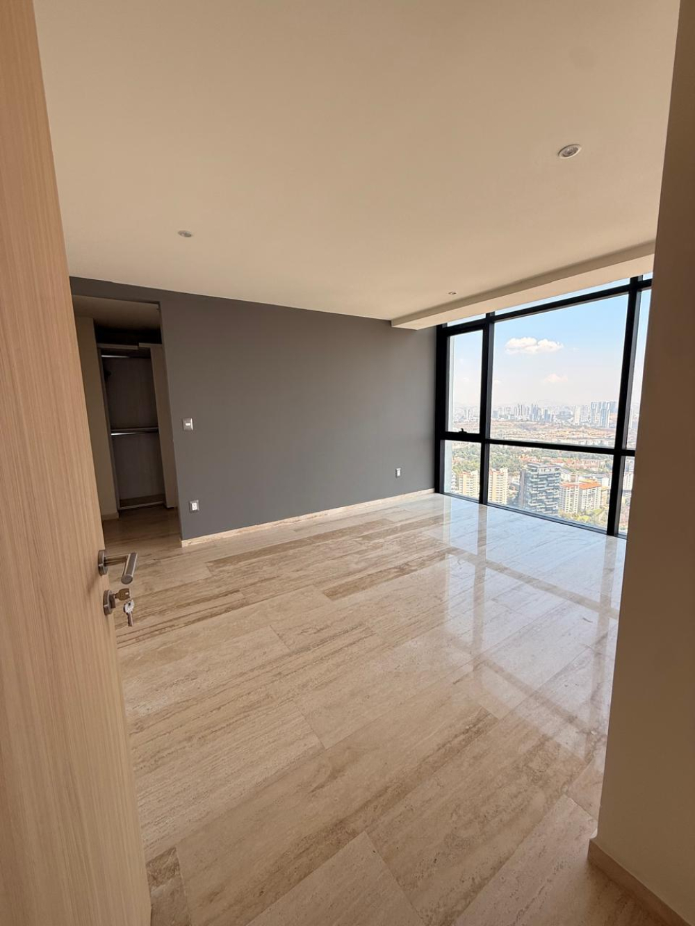 SE VENDE DEPARTAMENTO EN MANIGUA,INTERLOMAS