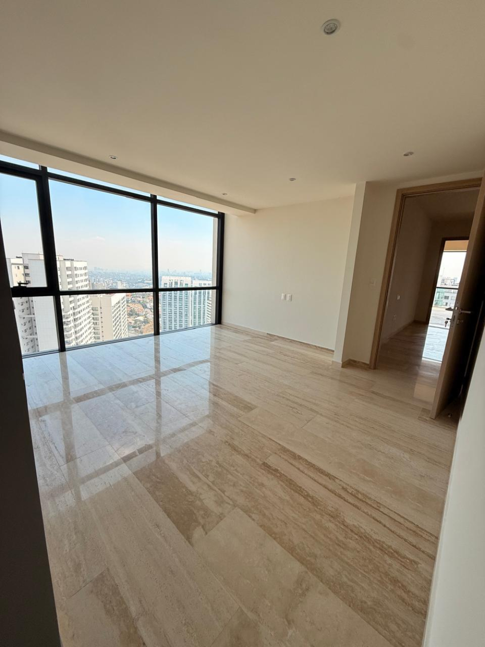 SE VENDE DEPARTAMENTO EN MANIGUA,INTERLOMAS