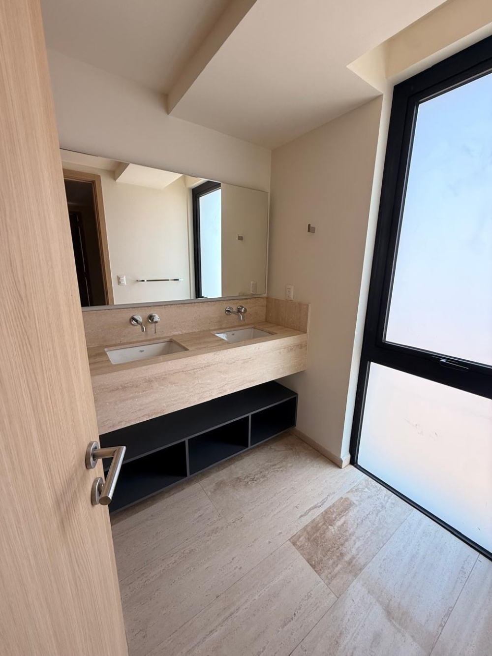 SE VENDE DEPARTAMENTO EN MANIGUA,INTERLOMAS