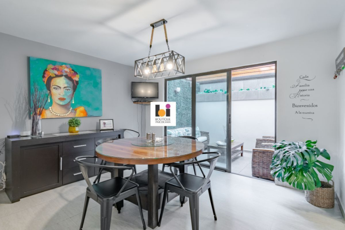 Casa en condominio, en venta, en una de las mejores privadas de Interlomas.