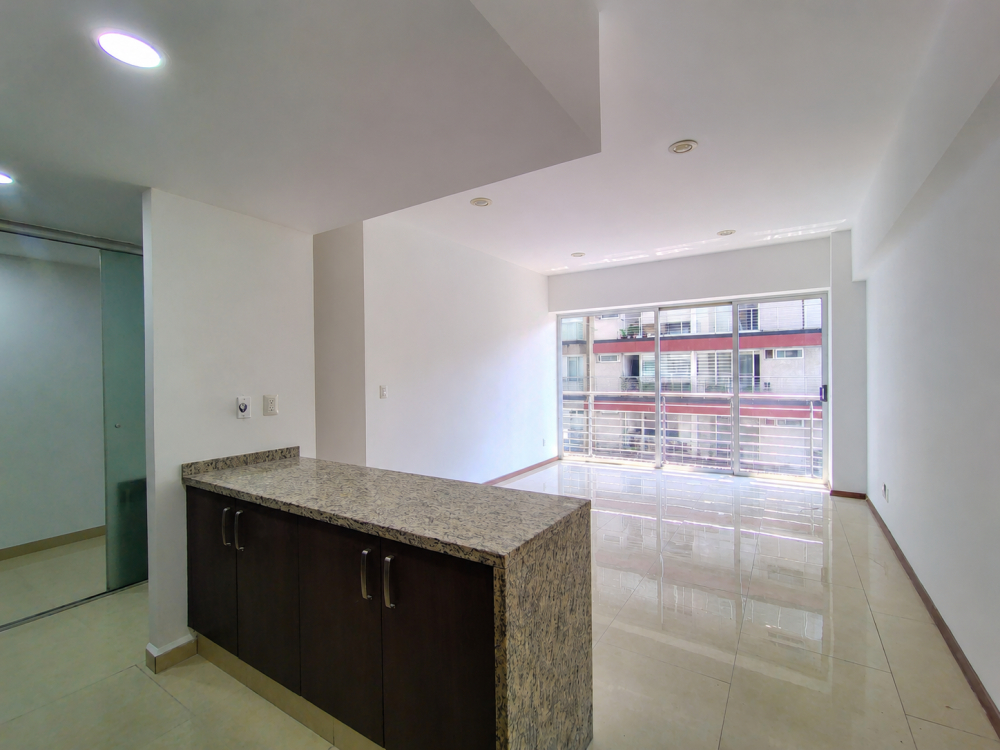 Venta Departamento En Grand Tower Del Valle, Piso 5 Interior