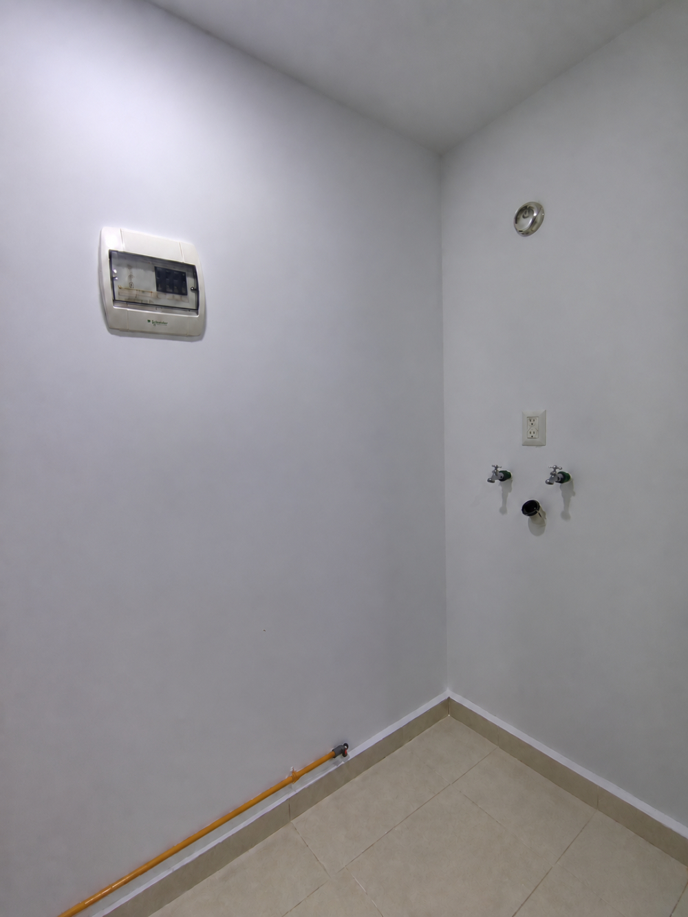 Venta Departamento En Grand Tower Del Valle, Piso 5 Interior