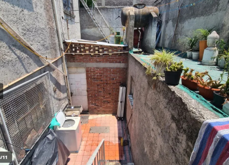 se vende casa con local comercial y departamentos en rio blanco gustavo a madero cdmx