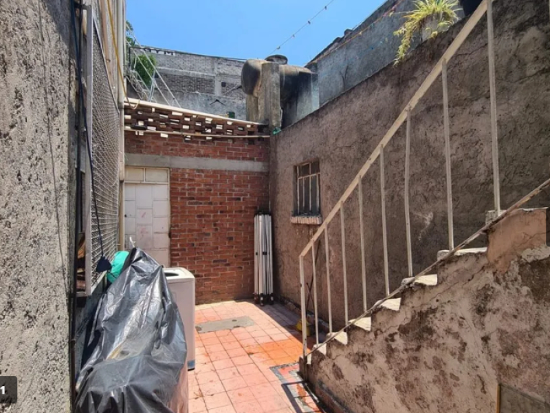 se vende casa con local comercial y departamentos en rio blanco gustavo a madero cdmx