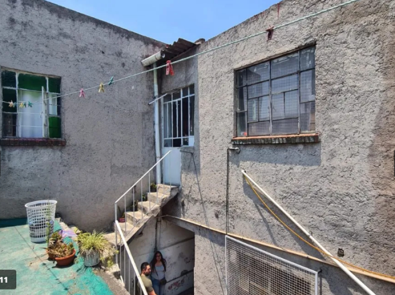 se vende casa con local comercial y departamentos en rio blanco gustavo a madero cdmx
