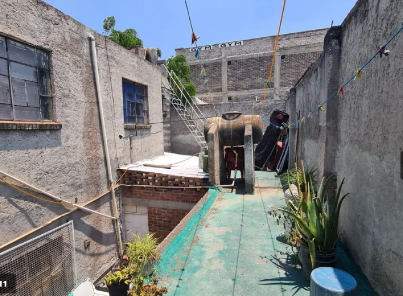 se vende casa con local comercial y departamentos en rio blanco gustavo a madero cdmx