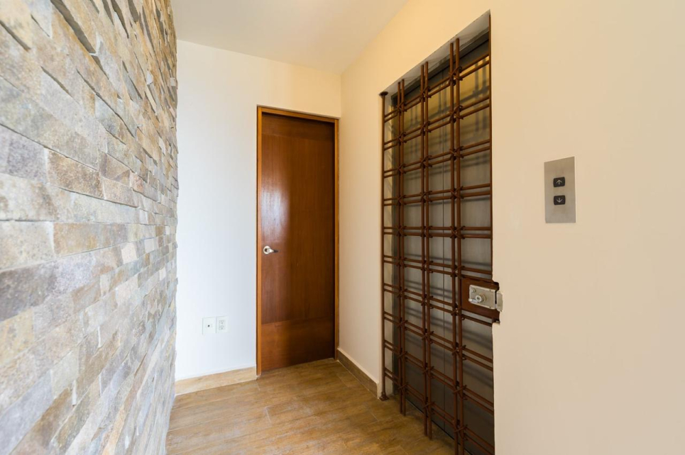 Departamento En Venta En Hacienda De Las Palmas