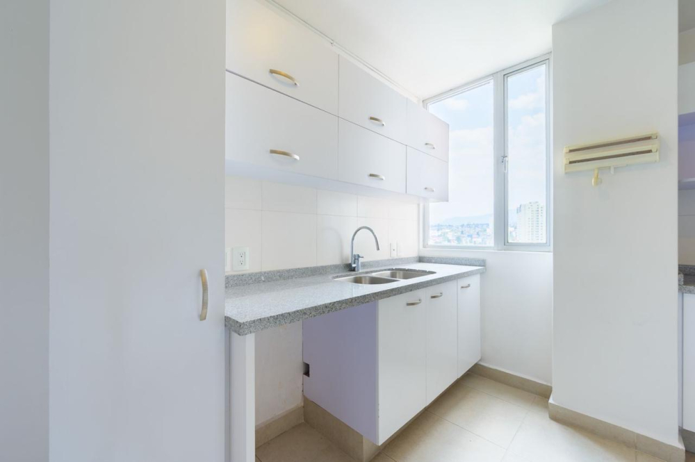 Departamento En Venta En Hacienda De Las Palmas