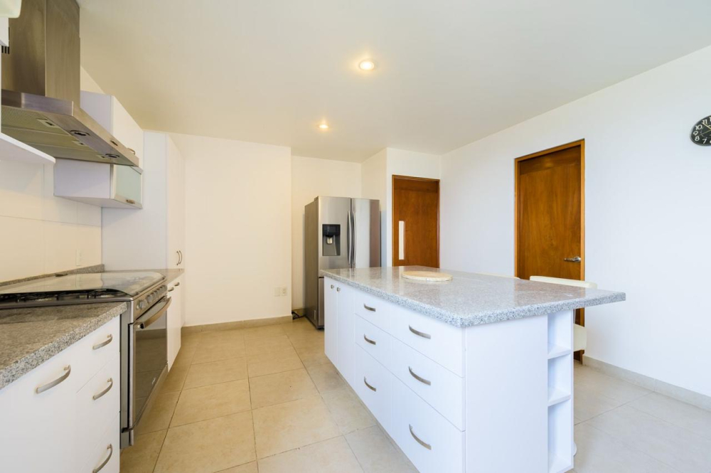 Departamento En Venta En Hacienda De Las Palmas
