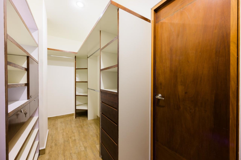 Departamento En Venta En Hacienda De Las Palmas