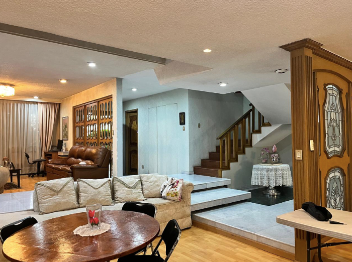VENTA CASA EN LOMA DE LAS PALMAS