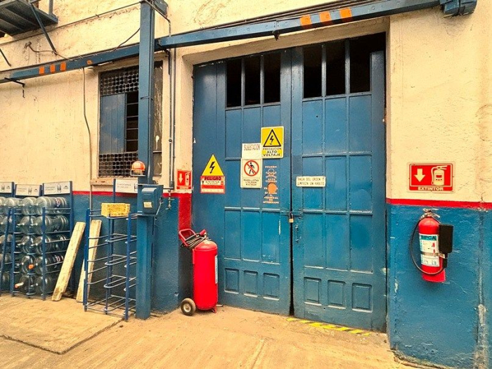 renta bodega industrial. col. arenal