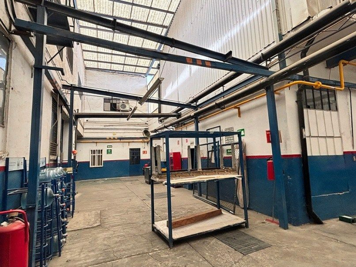 renta bodega industrial. col. arenal