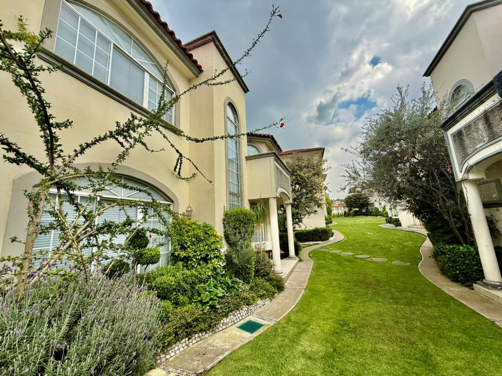 casa en condominio en venta en interlomas