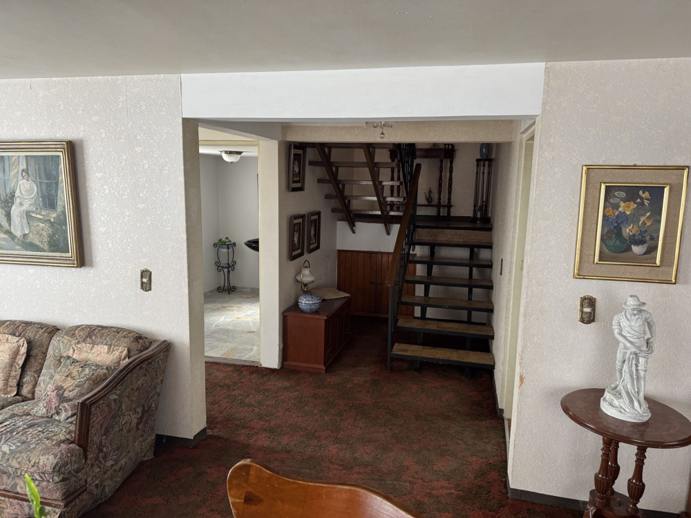 excelente casa en venta para actualizar,  con opción a poner cada recámara con baño lomas  verdes