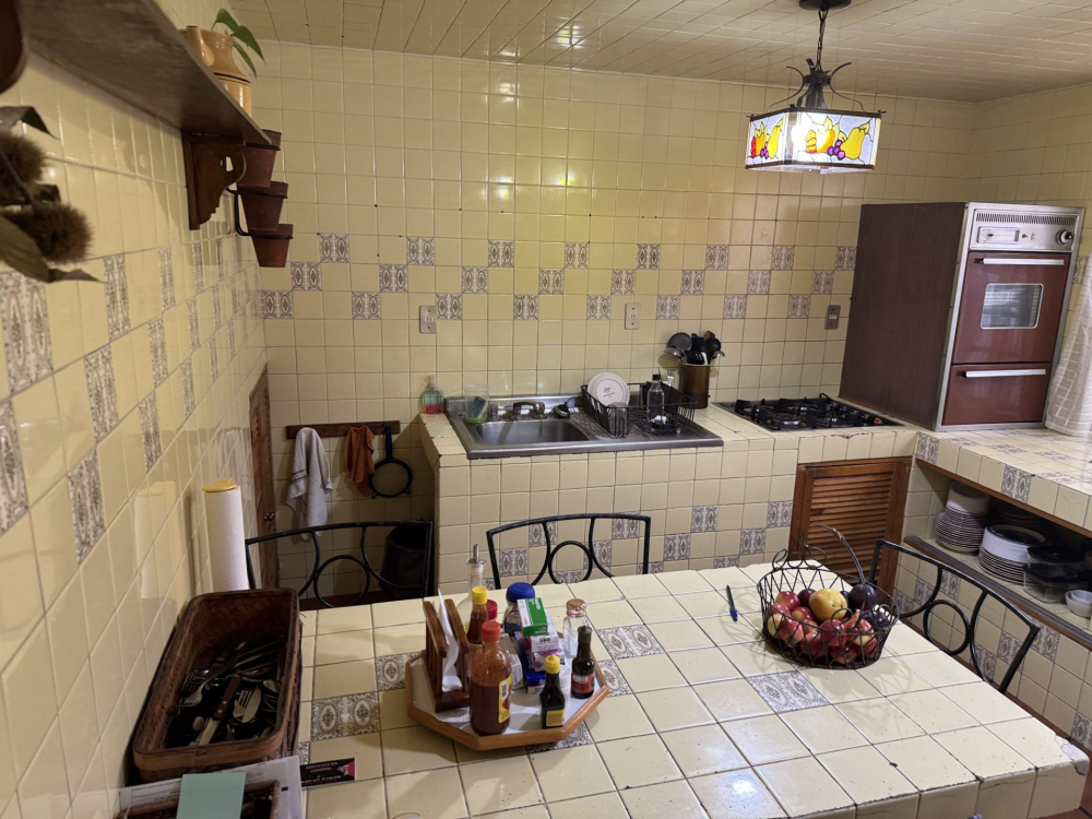 excelente casa en venta para actualizar,  con opción a poner cada recámara con baño lomas  verdes