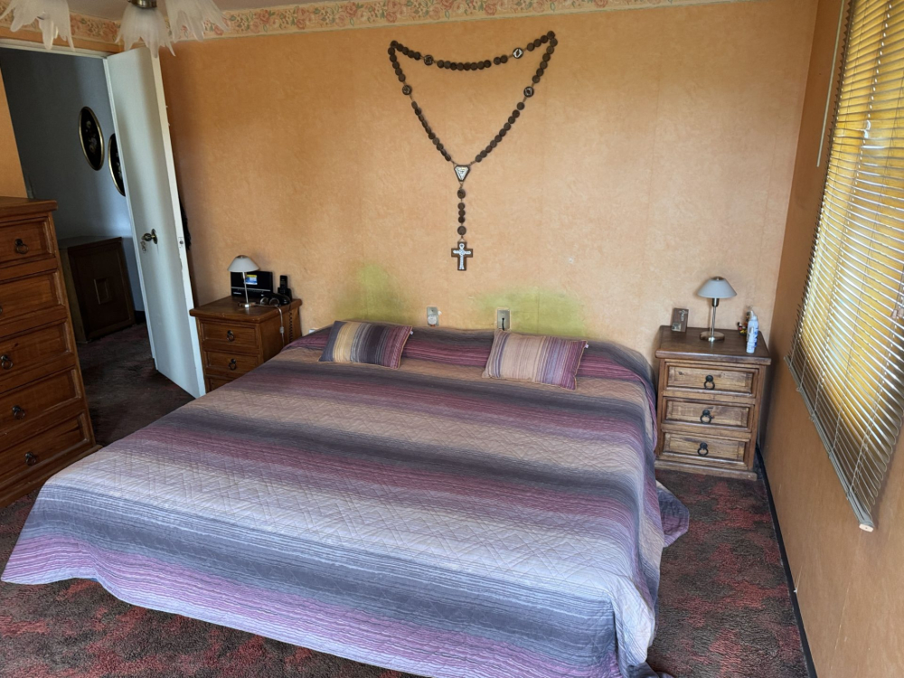 excelente casa en venta para actualizar,  con opción a poner cada recámara con baño lomas  verdes