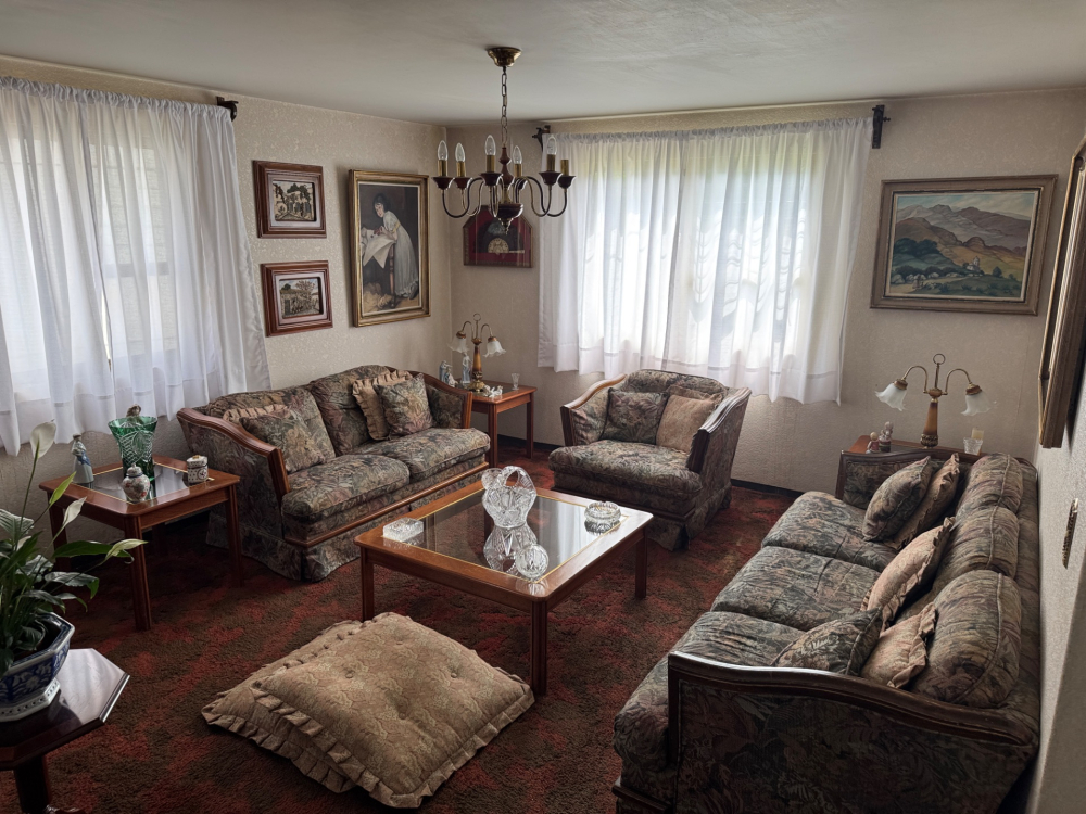 excelente casa en venta para actualizar,  con opción a poner cada recámara con baño lomas  verdes