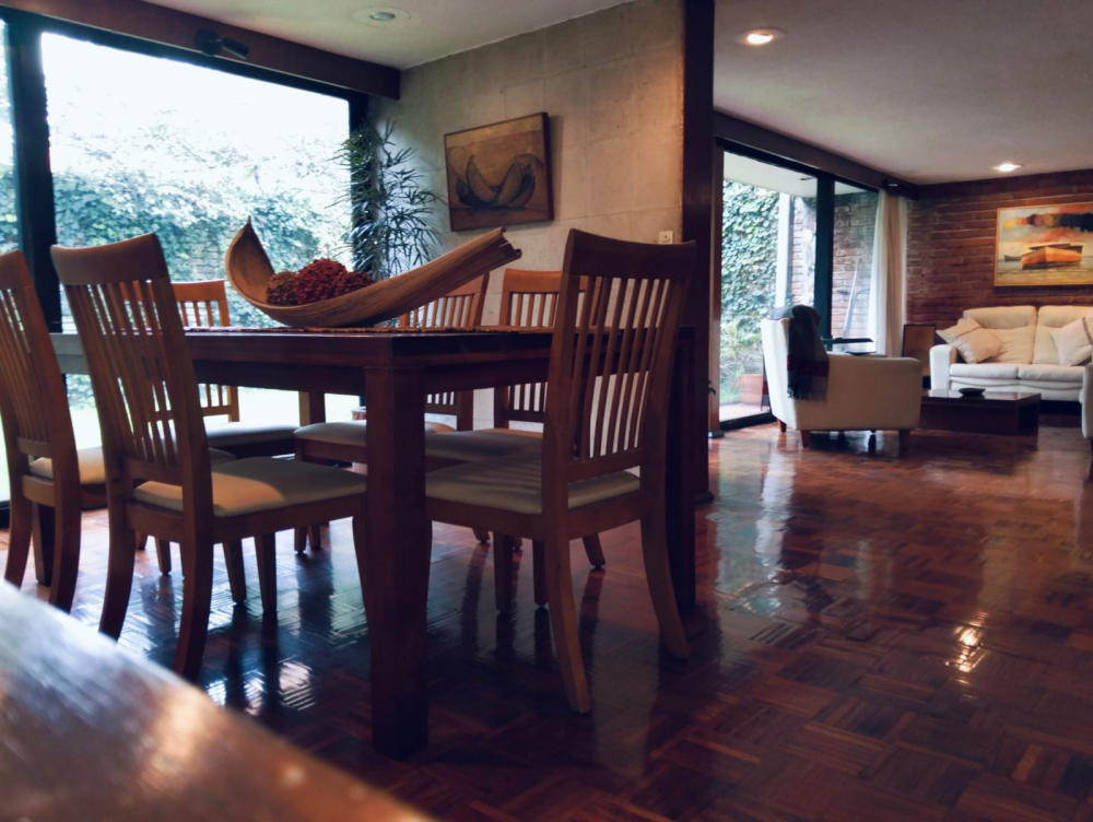 Casa En Venta En Las Águilas