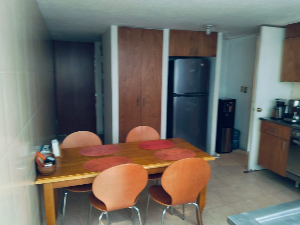 Casa En Venta En Las Águilas