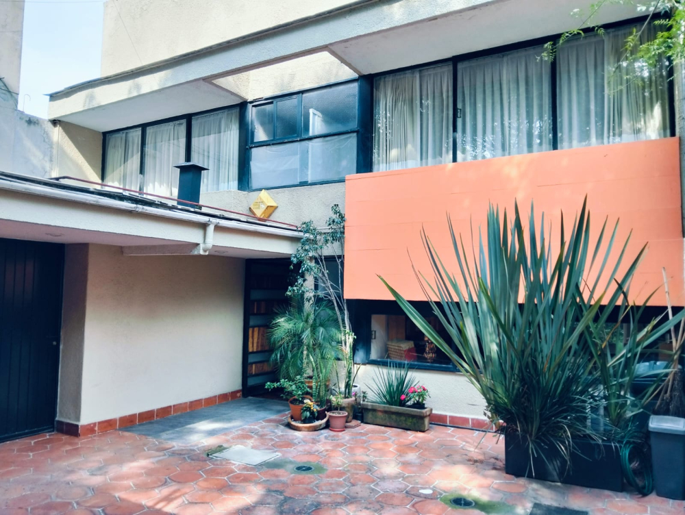 Casa En Venta En Las Águilas