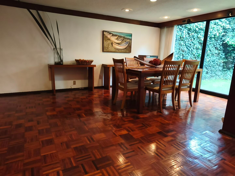 Casa En Venta En Las Águilas