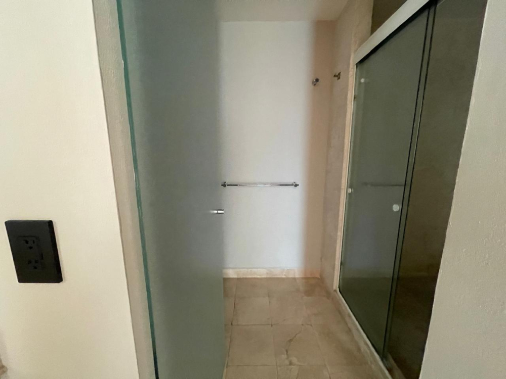 DEPARTAMENTO EN RENTA EN BOSQUES DE LAS LOMAS