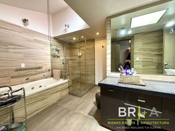 casa en venta lomas anáhuac con terraza y jardín