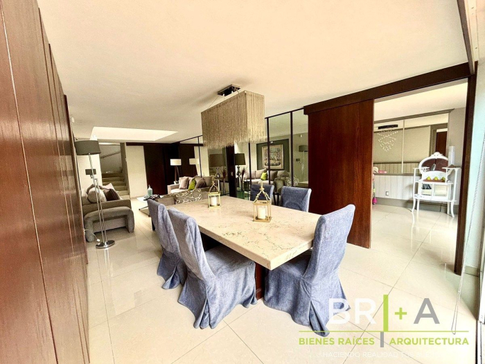 casa en venta lomas anáhuac con terraza y jardín