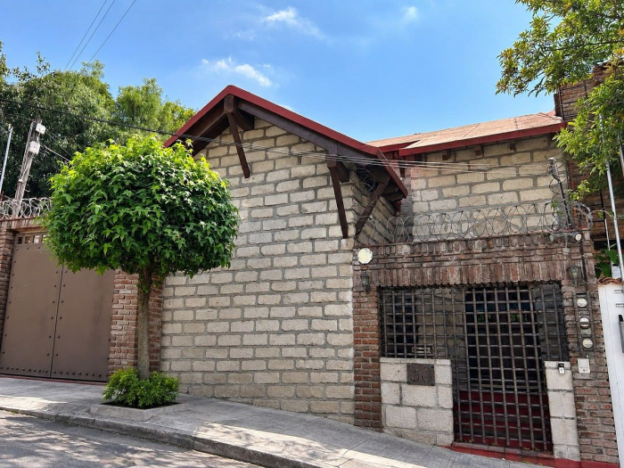 CASA AMUEBLADA  EN RENTA BARRIO SAN FRANCISCO