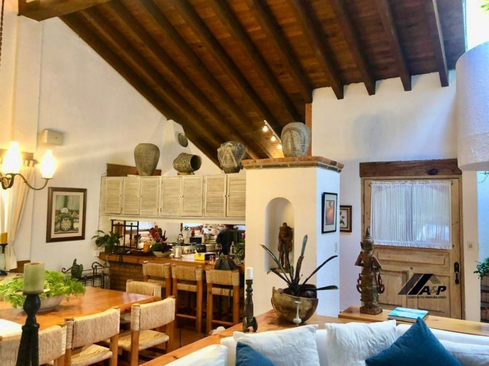 Renta Valle De Bravo  Casa En Condominio Amueblada. Avándaro