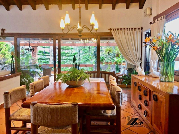 Renta Valle De Bravo  Casa En Condominio Amueblada. Avándaro