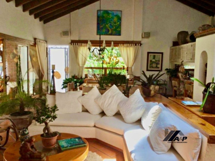 Renta Valle De Bravo  Casa En Condominio Amueblada. Avándaro
