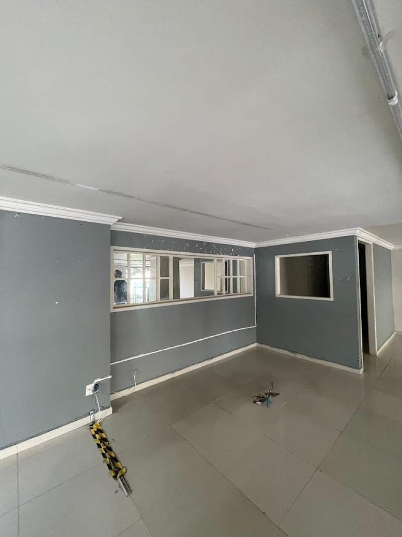 Local Comercial En Renta En 