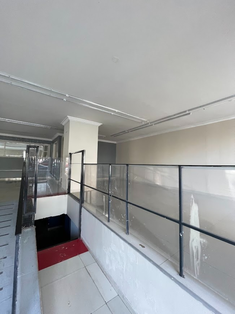 Local Comercial En Renta En 