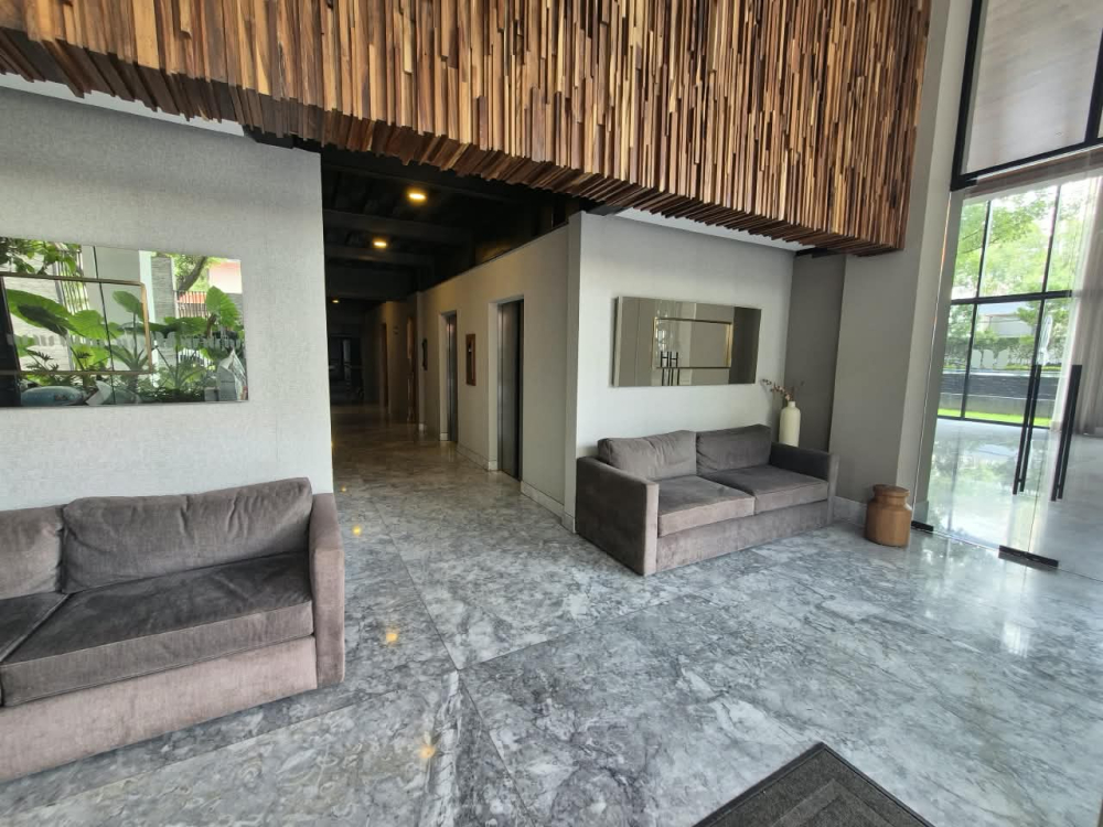 Departamento Amueblado En Colomos Providencia