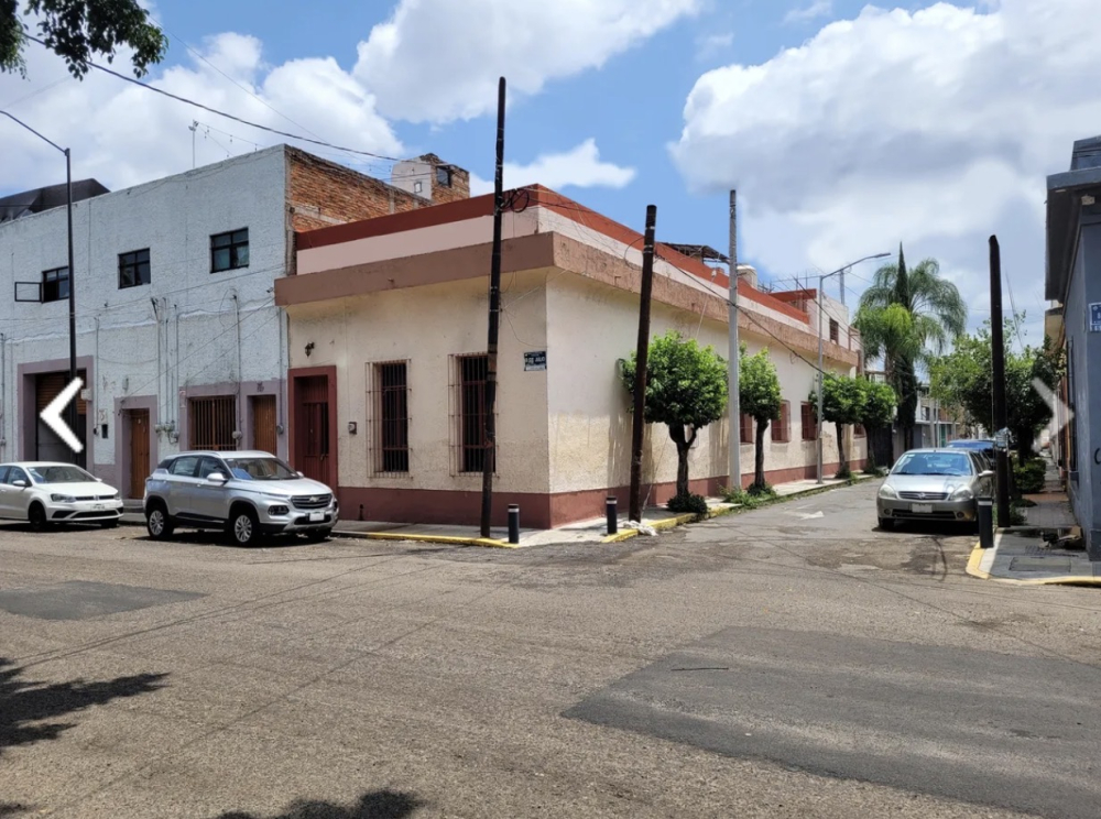 Se vende casa en la Colonia Moderna