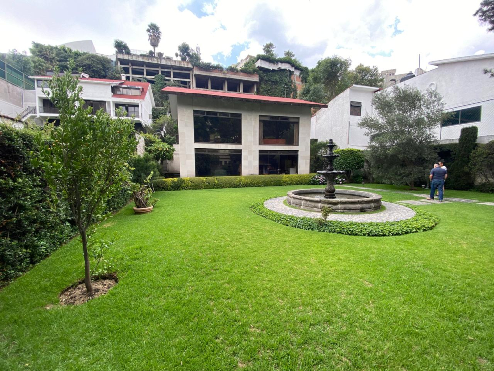 Casa En Venta En Bosque De Las Lomas