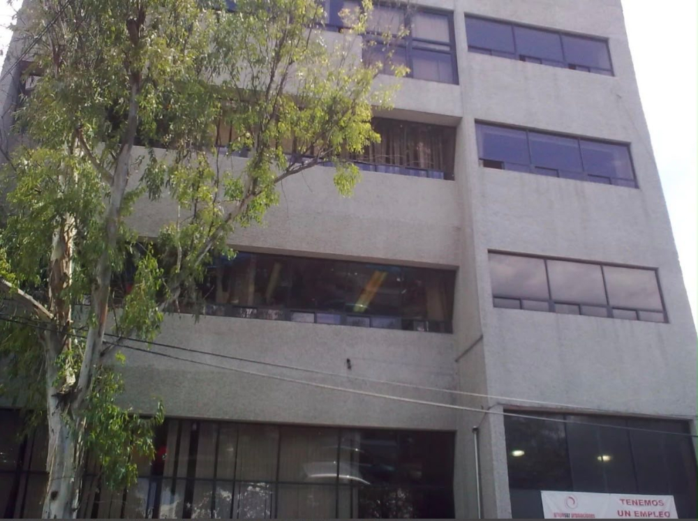 RENTA EDIFICIO DE 5 PISOS CON OFICINAS