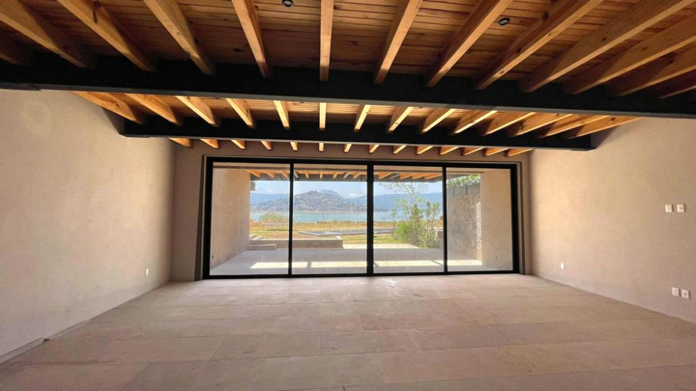 casa en venta y renta en valle de bravo