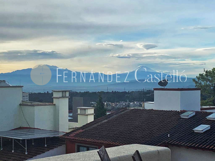 venta terreno con construcción en contadero en calle privada
