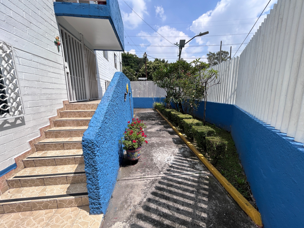 departamento en renta en calzada de la virgen 