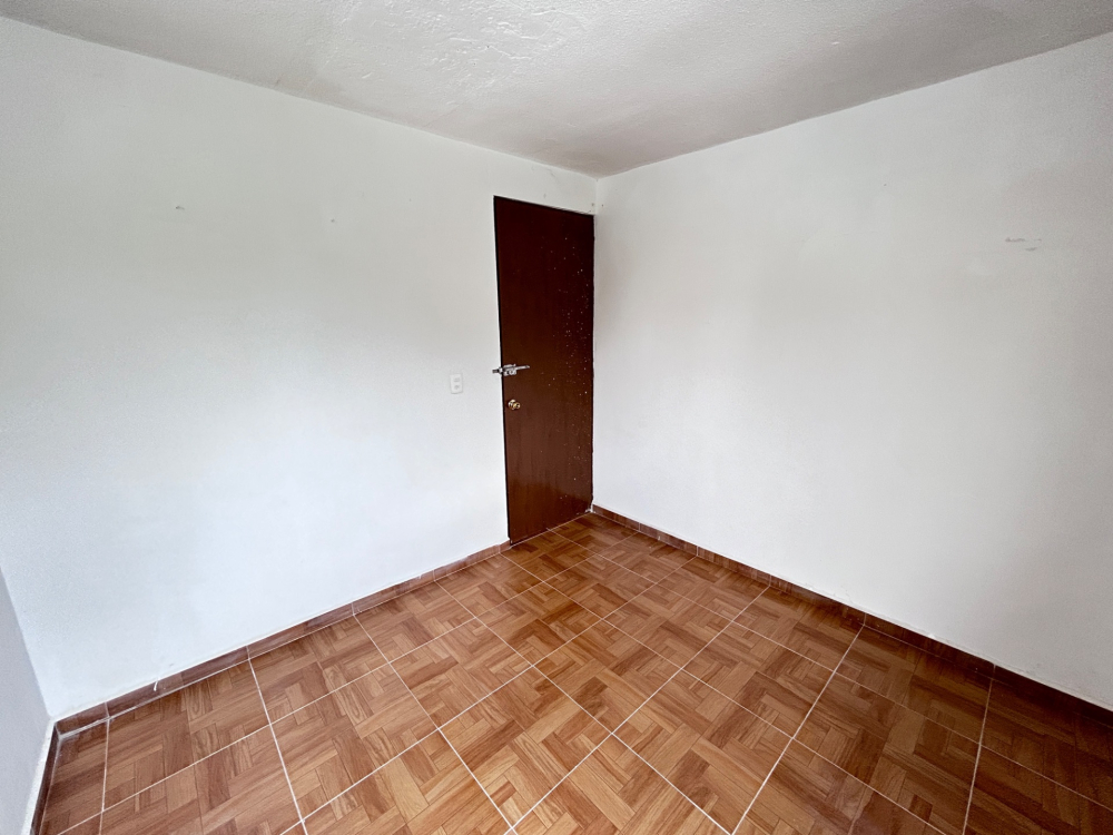 departamento en renta en calzada de la virgen 